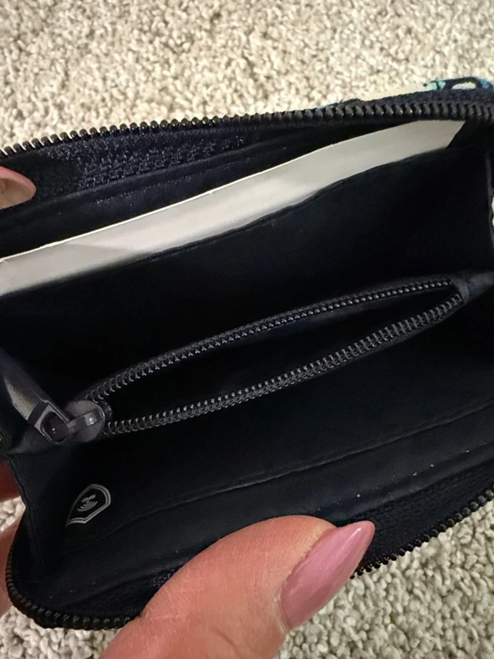 Vera Bradley Navy and Aqua Quilted Card Case with Key Ring - Picture 3 of 6